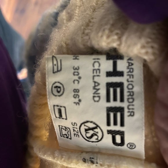 Virgin wool Icelandic sweater - Picture 3 of 4